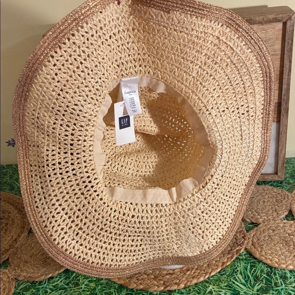 GAP Woven Beige with Golden Trim Detailing Kids Sun Hat